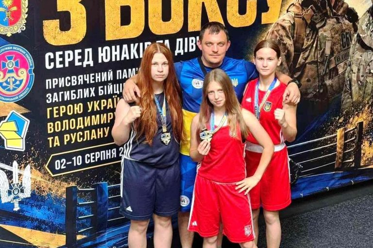 Криворізькі спортсменки вибороли три нагороди на чемпіонаті України з боксу