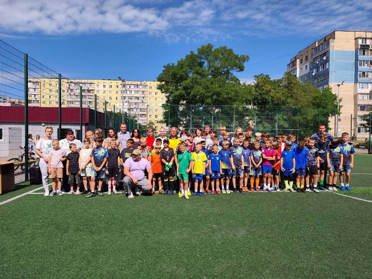 У Кам’янському провели дитячий футбольний турнір до Дня молоді
