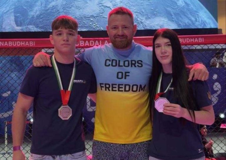 Днепровские спортсмены завоевали две серебряные медали чемпионата мира по ММА