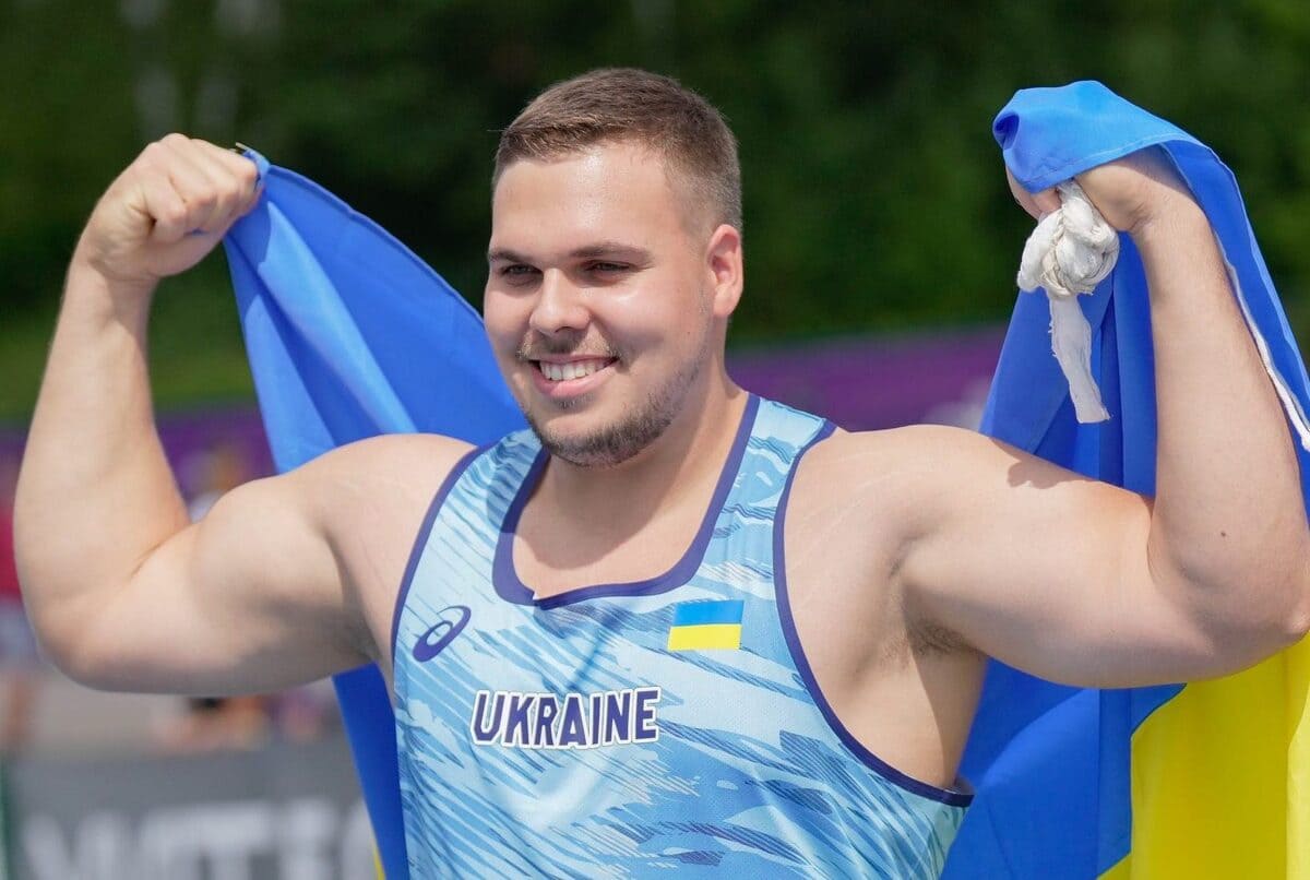 Легкоатлет из Днепра Михаил Кохан завоевал бронзовую медаль ЧЕ-2026 в метании молота
