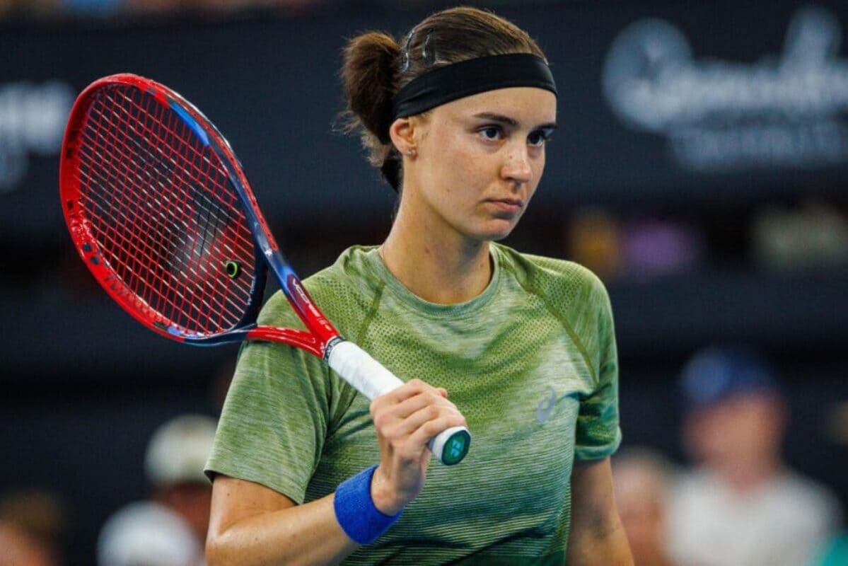 Ангелина Калинина потерпела поражение на старте турнира WTA 1000 в Торонто