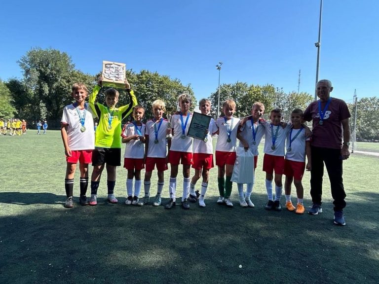 Кам’янська “Надія” оформила золотий хет-трик на турнірі Dnipro Summer Cup