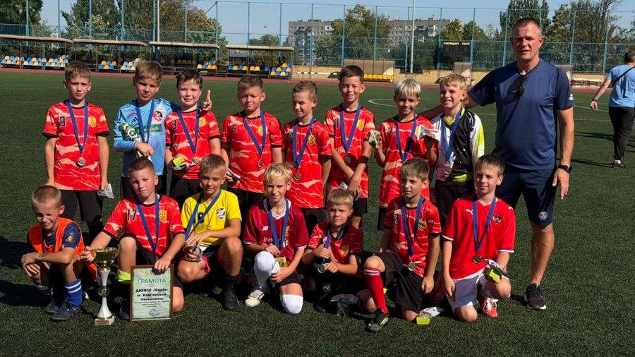 Кам'янська "Надія" оформила золотий хет-трик на турнірі Dnipro Summer Cup