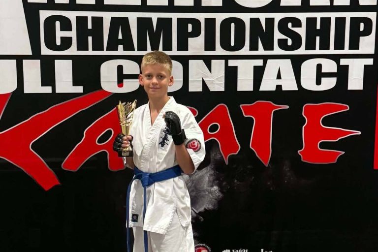 Каменчанин Илья Морозовский стал чемпионом Открытого чемпионата США по киокушин карате