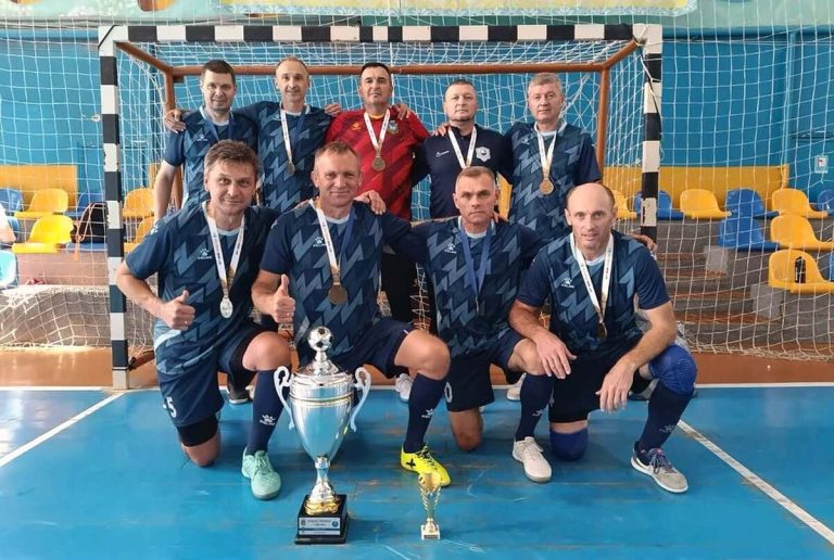 Ветераны днепровского футбола выиграли Кубок Украины