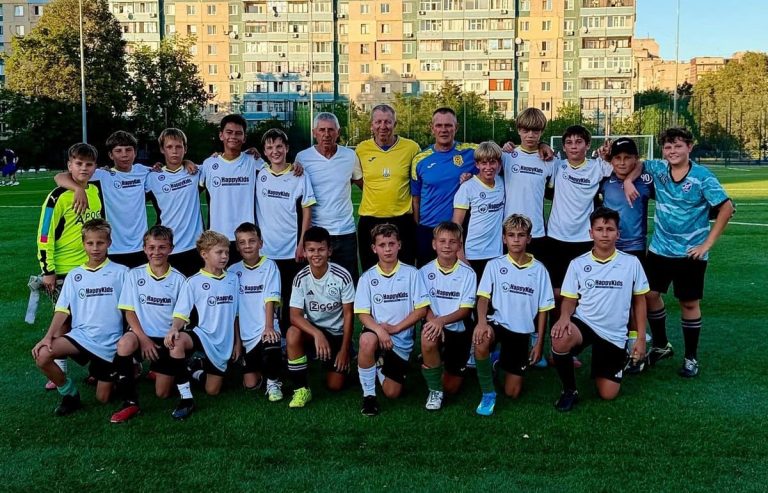 Кам’янська ДЮФШ “Надія” вийшла до плей-оф Кубку голови ДніпроОДА з першого місця