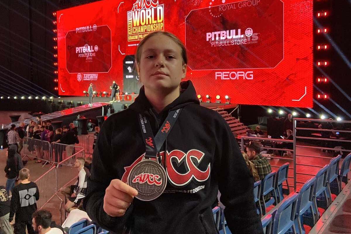 Криворізька школярка виборола “срібло” на світових змаганнях ADCC у Польщі