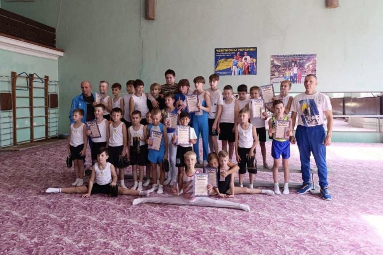 У Кам’янському відбувся відкритий чемпіонат ДЮСШ №4 зі спортивної гімнастики