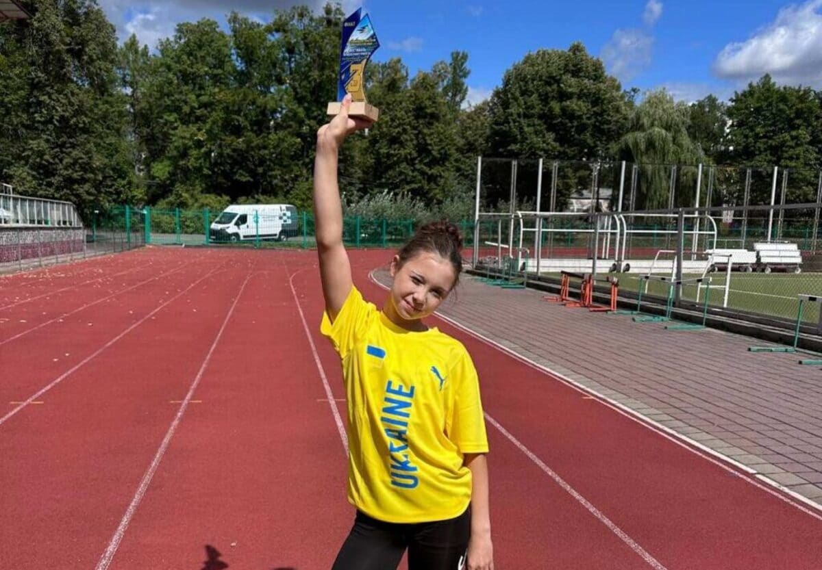 Легкоатлетка из Днепропетровщины Анна Олефир стала призеркой всеукраинских соревнований