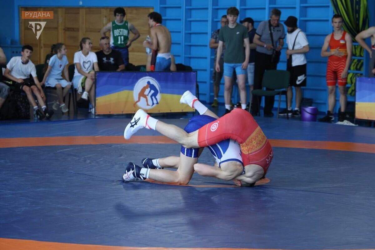 Збірна Кривого Рогу посіла перше місце на Відкритому чемпіонаті міста з греко-римської боротьби