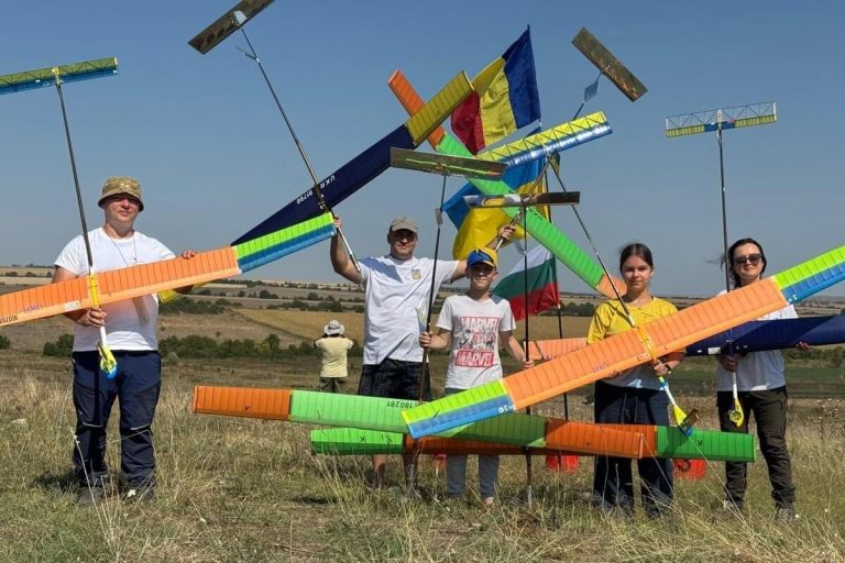Кам’янчани вибороли три медалі на етапах Кубка світу з авіамодельного спорту