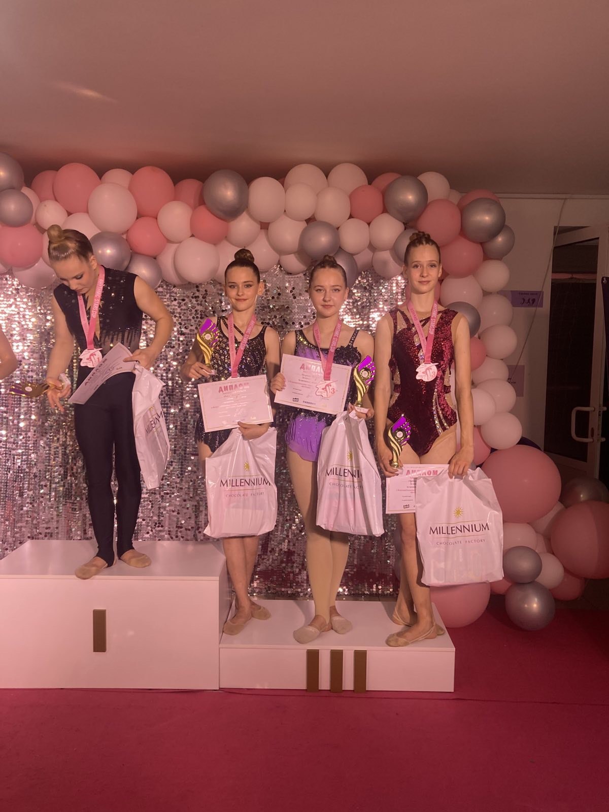 Гімнастки кам'янської ДЮСШ №2 здобули 76 медалей на турнірі Rhythmic Stars Cup у Дніпрі