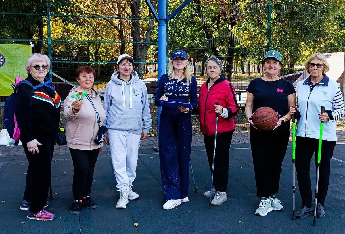 «Активное долголетие»: в Каменском провели оздоровительное спортивное занятие