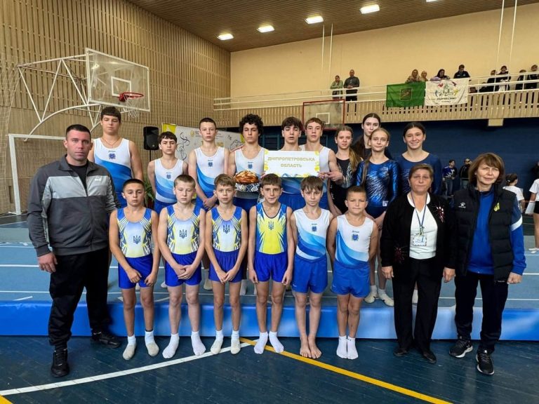 Спортсмени Кам’янського здобули медалі чемпіонатів України зі стрибків на акробатичній доріжці