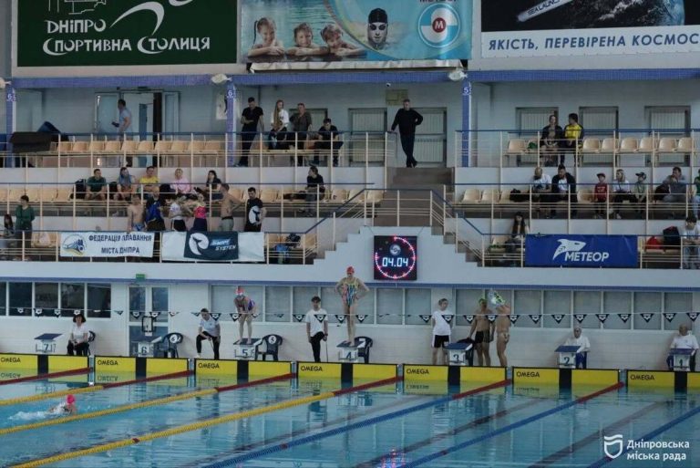Криворожане завоевали ряд наград на областном чемпионате по плаванию