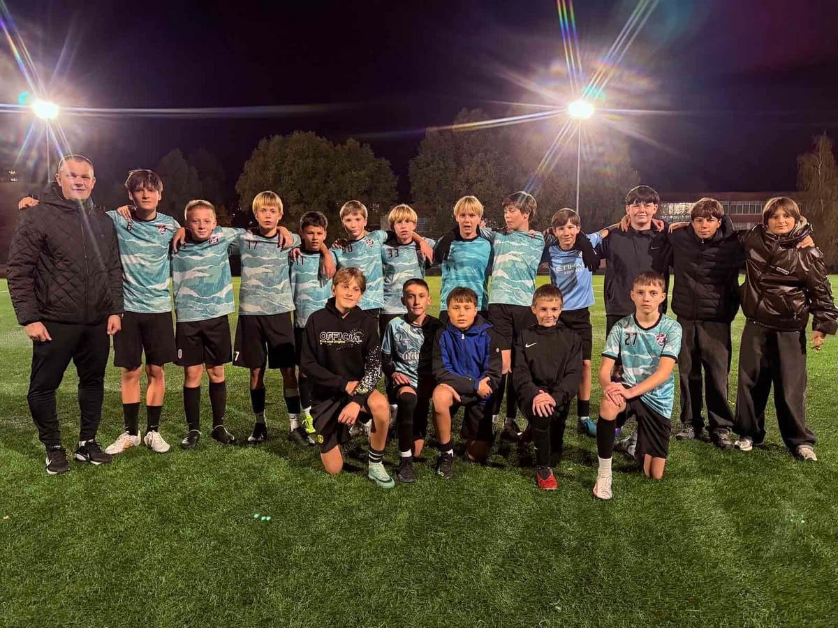 Футболісти кам’янської ДЮФШ “Надія” здобули чотири перемоги у матчах обласних змагань