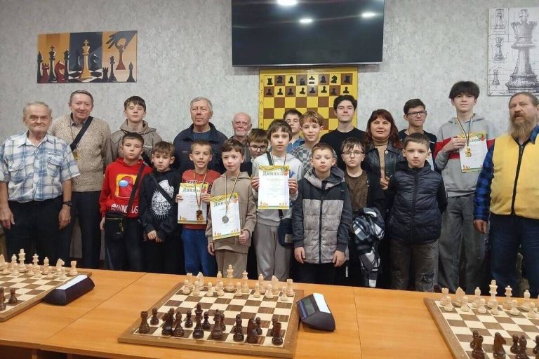 В Каменском состоялось открытое первенство ДЮСШ №3 по шахматам