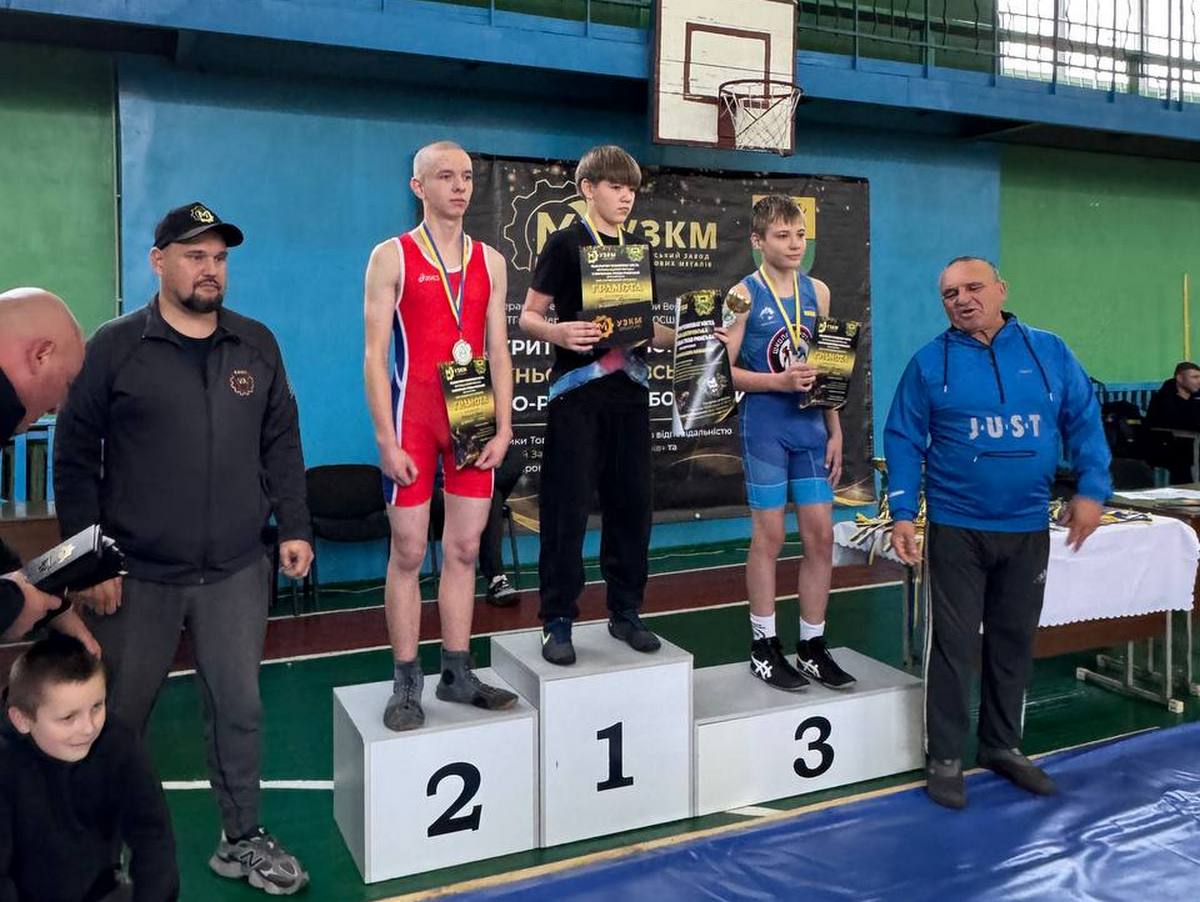Кам’янські греко-римляни здобули нагороди на чемпіонаті у Верхньодніпровську