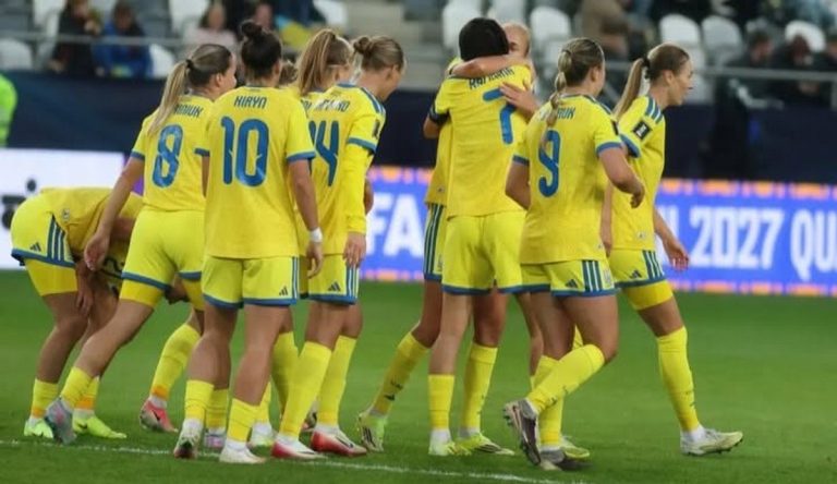 Жіноча збірна України з футболу піднялася на 32-ге місце у рейтингу ФІФА