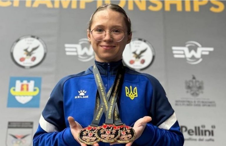 Українка Івженко здобула “бронзу” чемпіонату світу з важкої атлетики